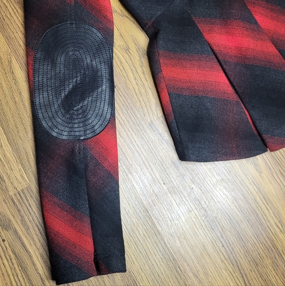 Guess by Marciano Red & Black Peplum Jacket with Leather Trim - Size XS A38 - Picture 5 of 11